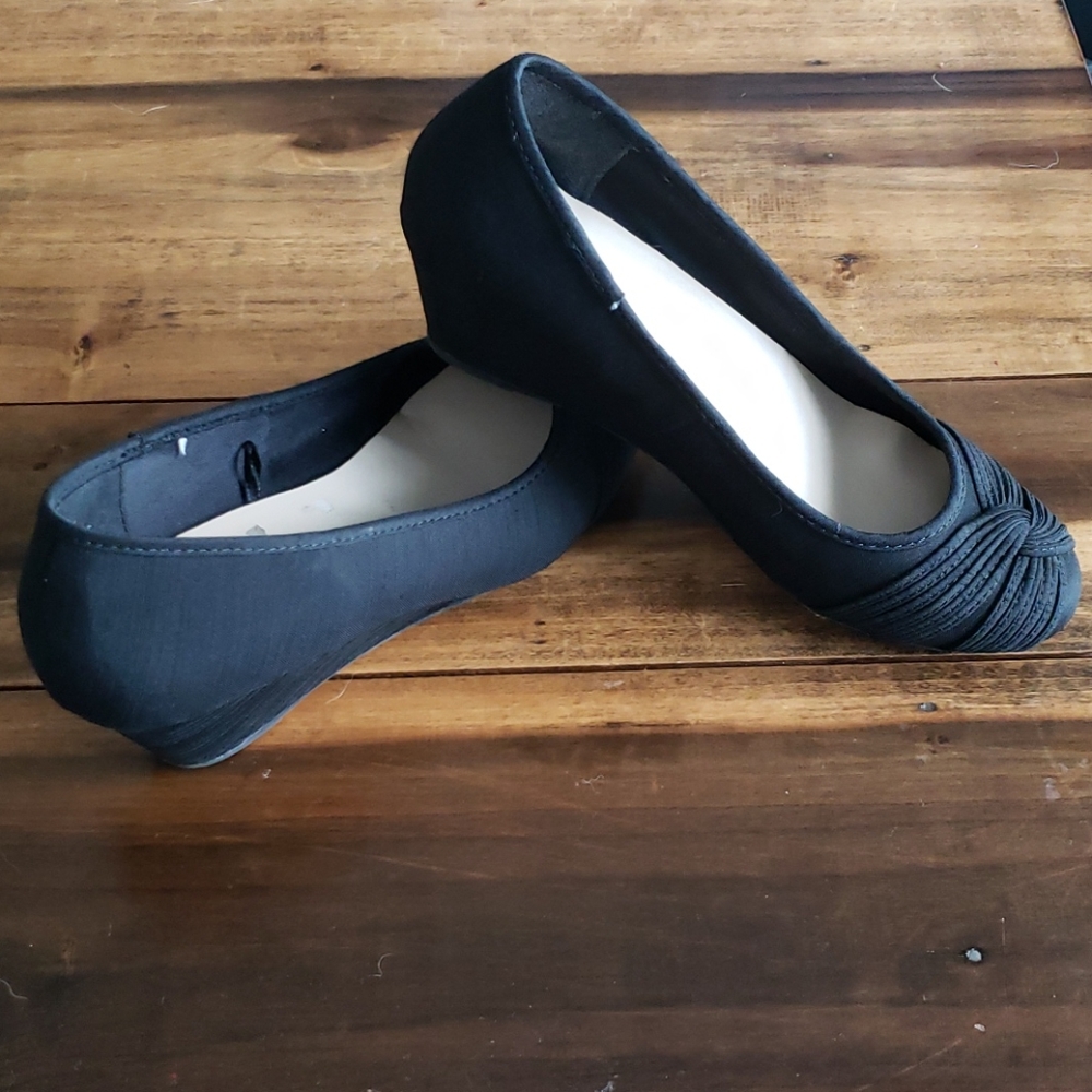 Black wedges sz 8